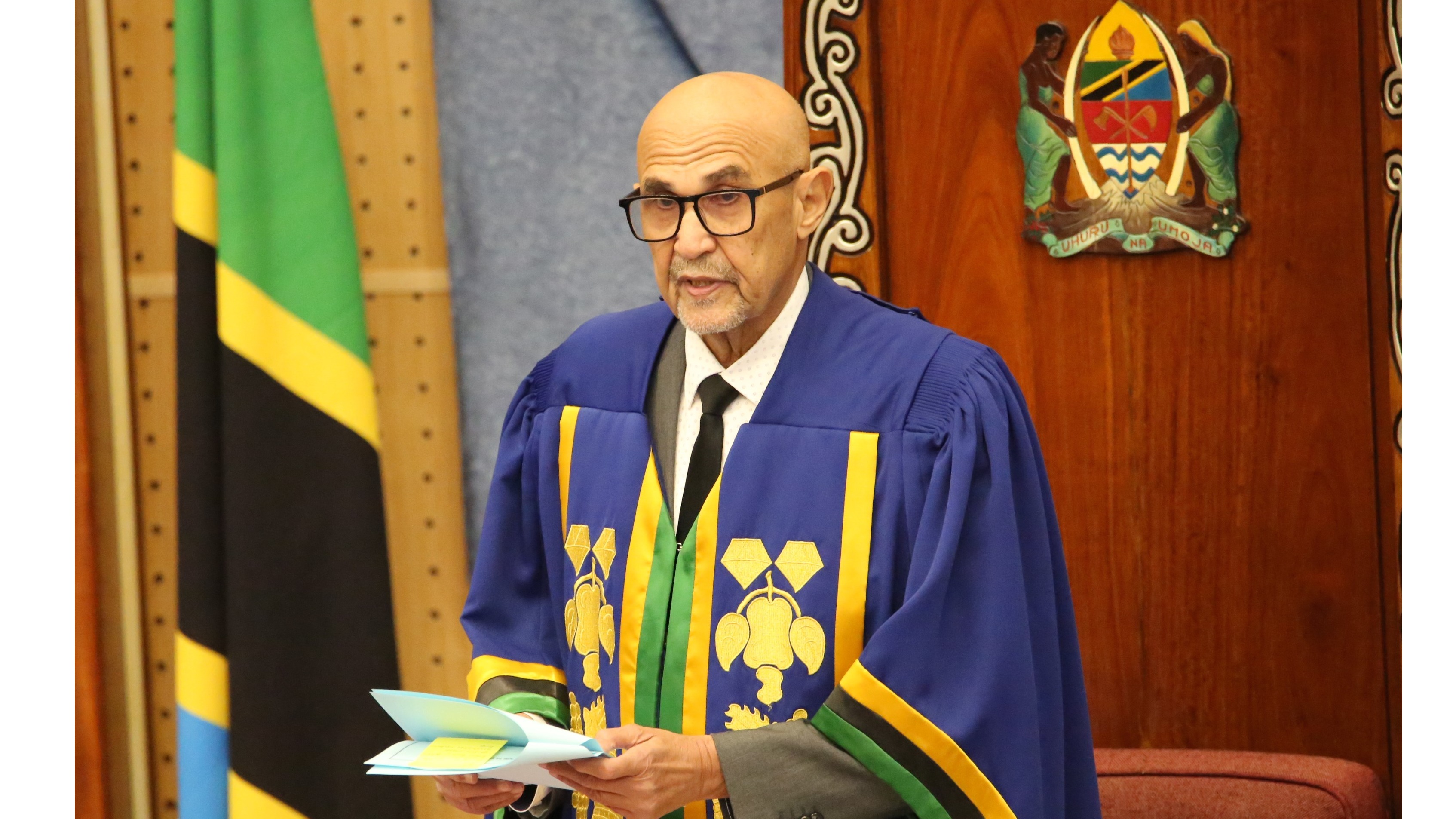 Naibu Spika wa Bunge, Mhe. Mussa Azzan Zungu akisoma Bungeni Maelezo ya Mhe. Spika kuhusu matukio ya...