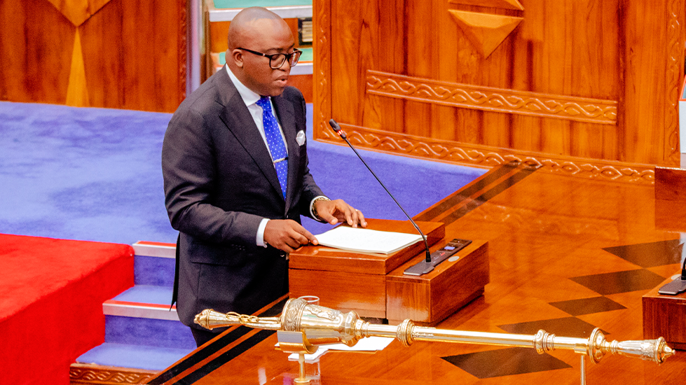 MAKADIRIO YA MAPATO NA MATUMIZ...